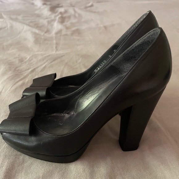 Stuart Weitzman black high heels - Picture 6 of 8